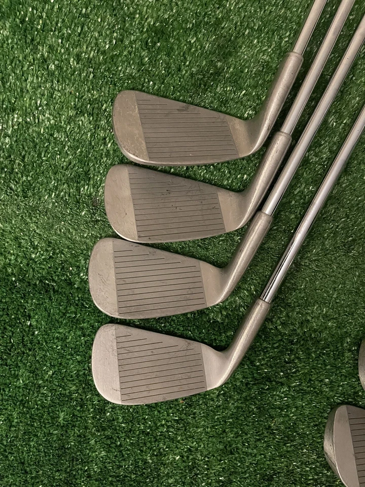 Wilson ProStaff II Midsize Iron Set 4-PW Stiff Steel Shafts - Image 4 of 4