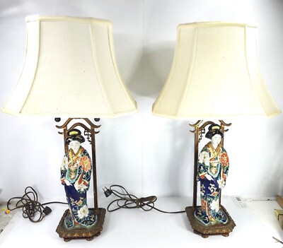 Nice Antique Pair Japanese Chinoiserie Porcelain & Metal Lamps w/ Geisha Figures
