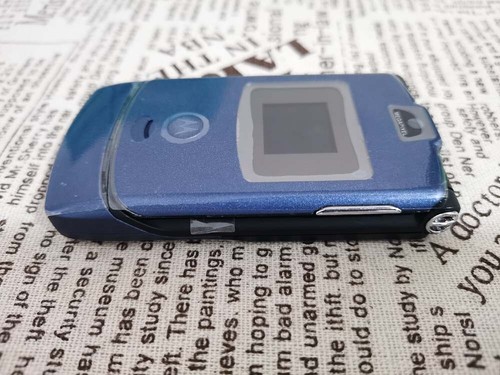 Motorola RAZR V3 Razor Vintage Cell Phone all colors Unlocked 2G fully working - Picture 29 of 69