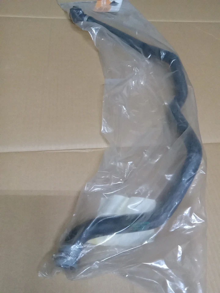 REIN AUTOMOTIVE 64218376153 Heater Hose BMW 325Ci 330Ci 325i 325xi 330i 330xi - Image 3 of 3