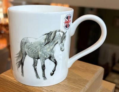 Lascelles Collection Horses Mug England 2012  NEW