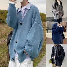 Sleek  Stylish Men's Knitted Cardigan Sweater with a Relaxed Fit for Easy Wear