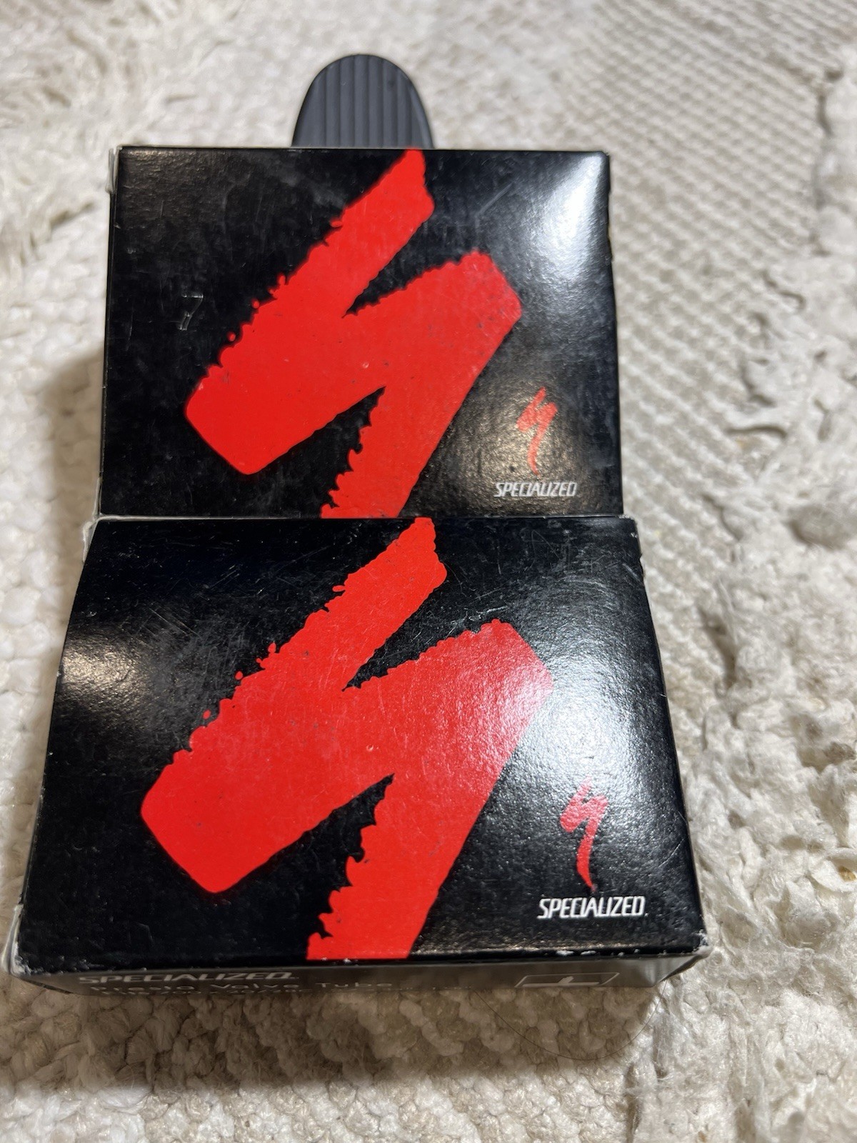 Lot of 2 SPECIALIZED PRESTA VALVE TUBE Fits 700x20/28c 27x3/4 -1 1/8 NEW IN BOX