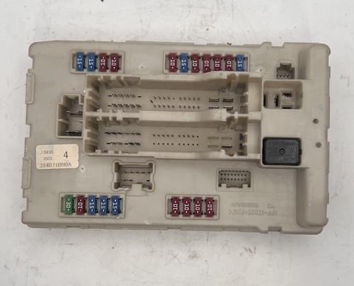 2011 Infiniti G37 Engine Fuse Box 284B71BN0A