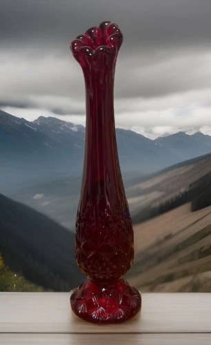 Beautiful Vtg Short 7” Fenton Art Glass Red Bud Vase “ Diamonds & Stars” Pattern