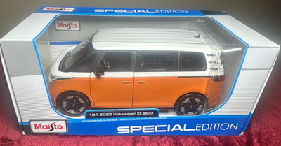 Maisto 2023 Volkswagen ID Buzz 1:24 Scale Diecast Brand New Sealed Orange