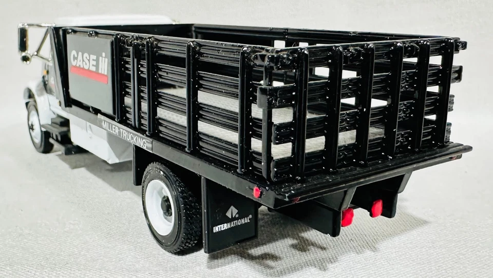 Case IH International 4900 Stake Truck 1998 Farm Show By First Gear 1/54th Scale - Image 4 of 4