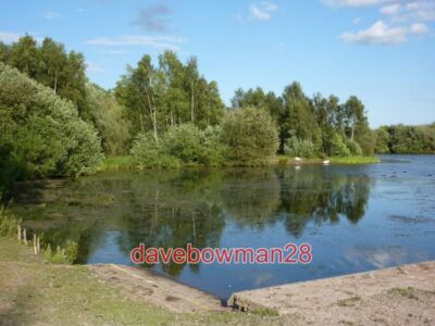 FOTO DANESHILL SEEN NATURSCHUTZGEBIET EINE KLEINE ECKE EINES DER GRÖSSEREN SEEN
