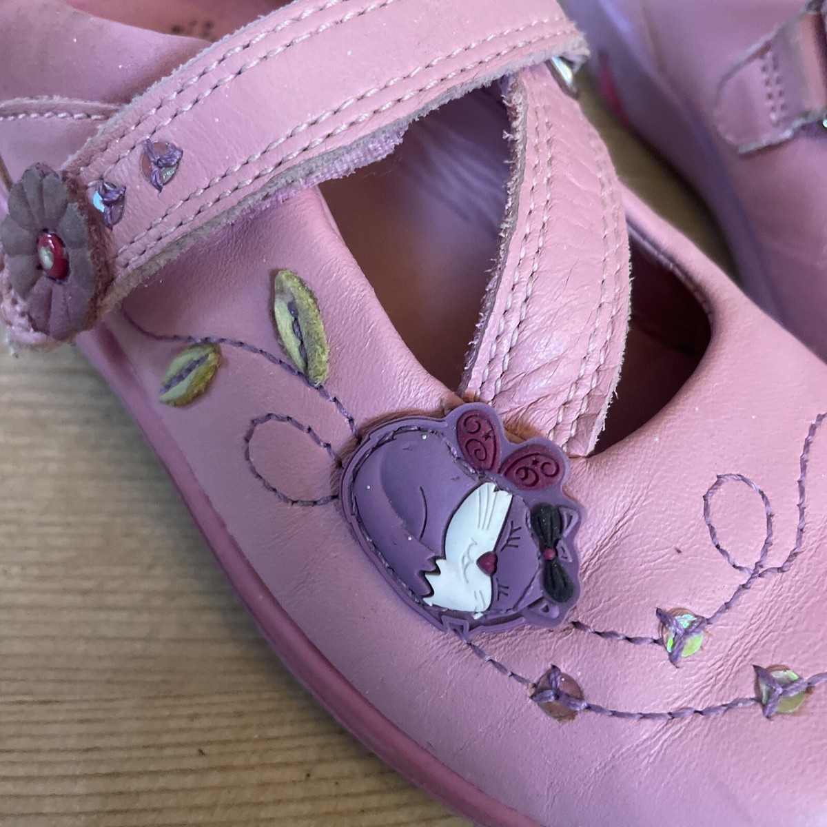 Clarks Molly the magical cat leather shoes Uk F Pink Leather