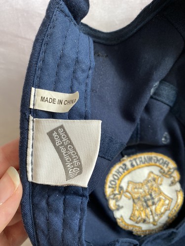 New W/o Tags. Harry Potter Vintage 2000 Official WB Hogwarts Crest Baseball Cap - Picture 4 of 5