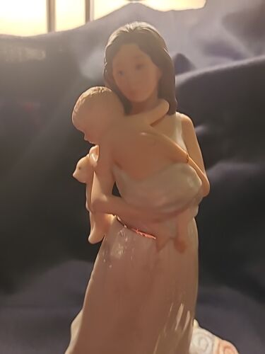 Lenox Mutterliebe mit Babyfigur - Bild 2 von 11
