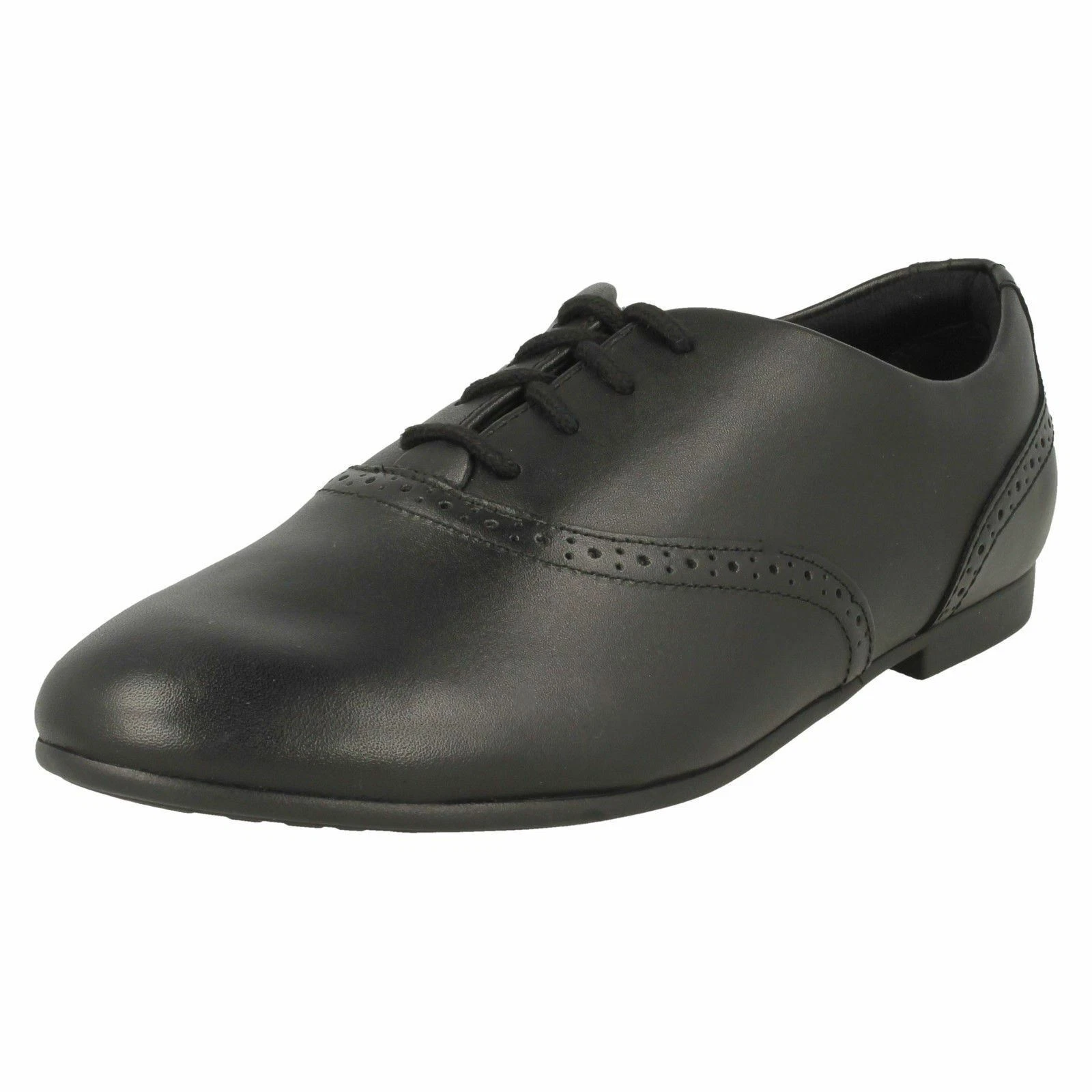 Saldi scarpe scuola JULES WALK nere in pelle con lacci Brogue da bambina di Clarks £ 9 99
