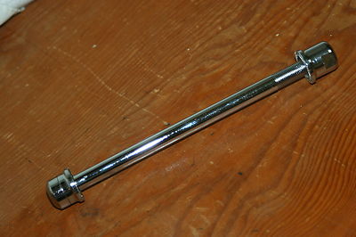 Shimano Saint Rear Thru-Axle 135 x 10 mm with Nut | eBay