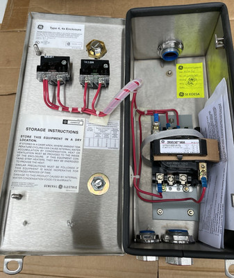   GE CR360L342AKAA Motor Starter Panel   NEMA 4X Stainless Steel   Open Box 