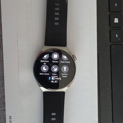 Huawei Watch GT 3 Pro 46 mm Titangehäuse-Silber mit Kunststoffarmband 
