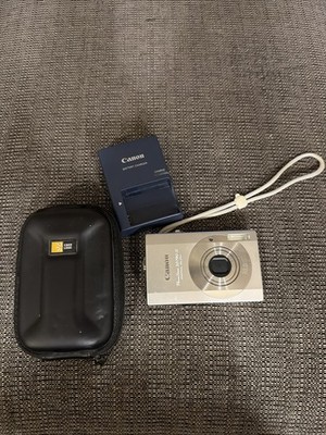 Canon Power Shot SD790 IS Digital Elph Camera WORKS with Charger No SD CARD 