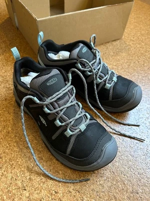 KEEN CIRCADIA Women's waterproof hiking boot. Black/Cloud Blue. Size UK 5.5 - Image 1 of 4