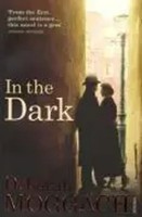 In The Dark | Deborah Moggach | Englisch | Taschenbuch | Kartoniert / Broschiert