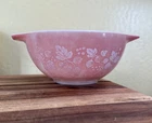 Pink PYREX Mixing Bowl,Excellent Condition