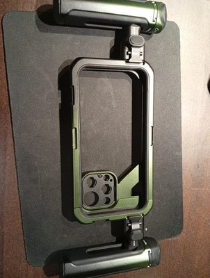 SmallRig - Brandon Li Mobile Video Handheld Kit + Filter für iPhone 15 Pro Max