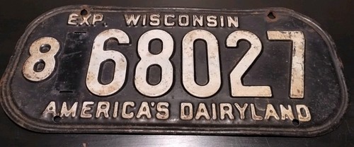 1940s Wisconsin License Plate - Black - Vintage - Tab Type - Oval