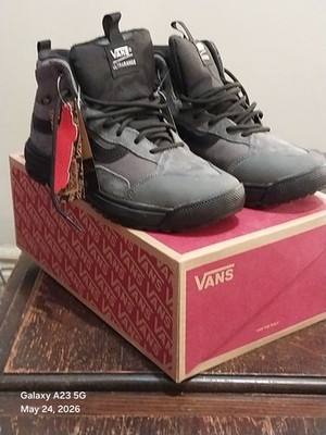 VANS UltraRange EXO  Women's Size 9 New (other) Grey/Black hi-top