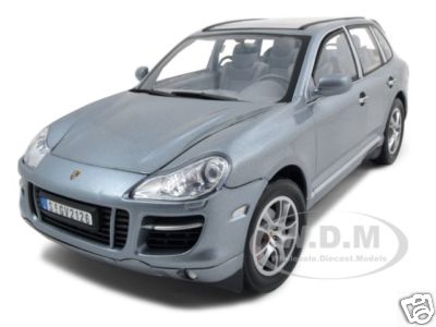 2008 PORSCHE CAYENNE TURBO SILVER 1:18 DIECAST MODEL BY MOTORMAX