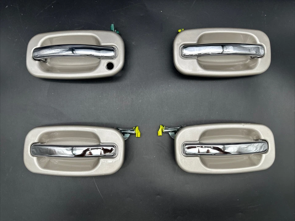 Tahoe Silverado Sierra Suburban Yukon 1999-2006 - Juego de 4 manijas de puerta plateadas Foto 2 de 4