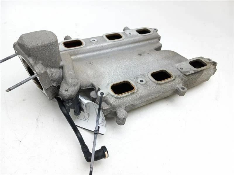 Chevrolet Impala 2009-2011 colector de admisión Foto 3 de 4