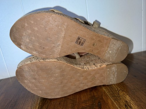 Unbridled Ariat Lolita Wedge 8.5 Beaded Faux Suede Cork Heel Womens Sandal - Picture 14 of 14