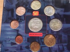 CARTERA EUROS BELGICA DEL AÑO 2003 CON MEDALLA SIN CIRCULAR MIRAR FOTOS