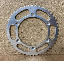 NOS OEM Rear Sprocket 46 Teeth Suzuki DR400 PE175 64511-41511