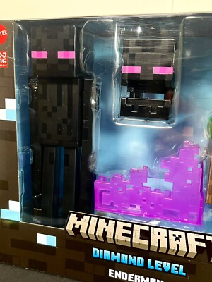MINECRAFT Diamond Level Enderman Figure, 14 cm Collectible Figure with Movable Joints, Diamond Level Accessories, Flocked Grass Block, for Adults in the Minecraft Community, HLN40