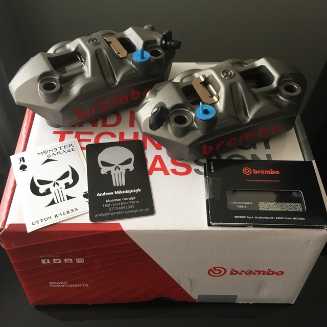 Brembo 108 Mm M4 Radial Cast Calipers Kit 220A39710 With Brake