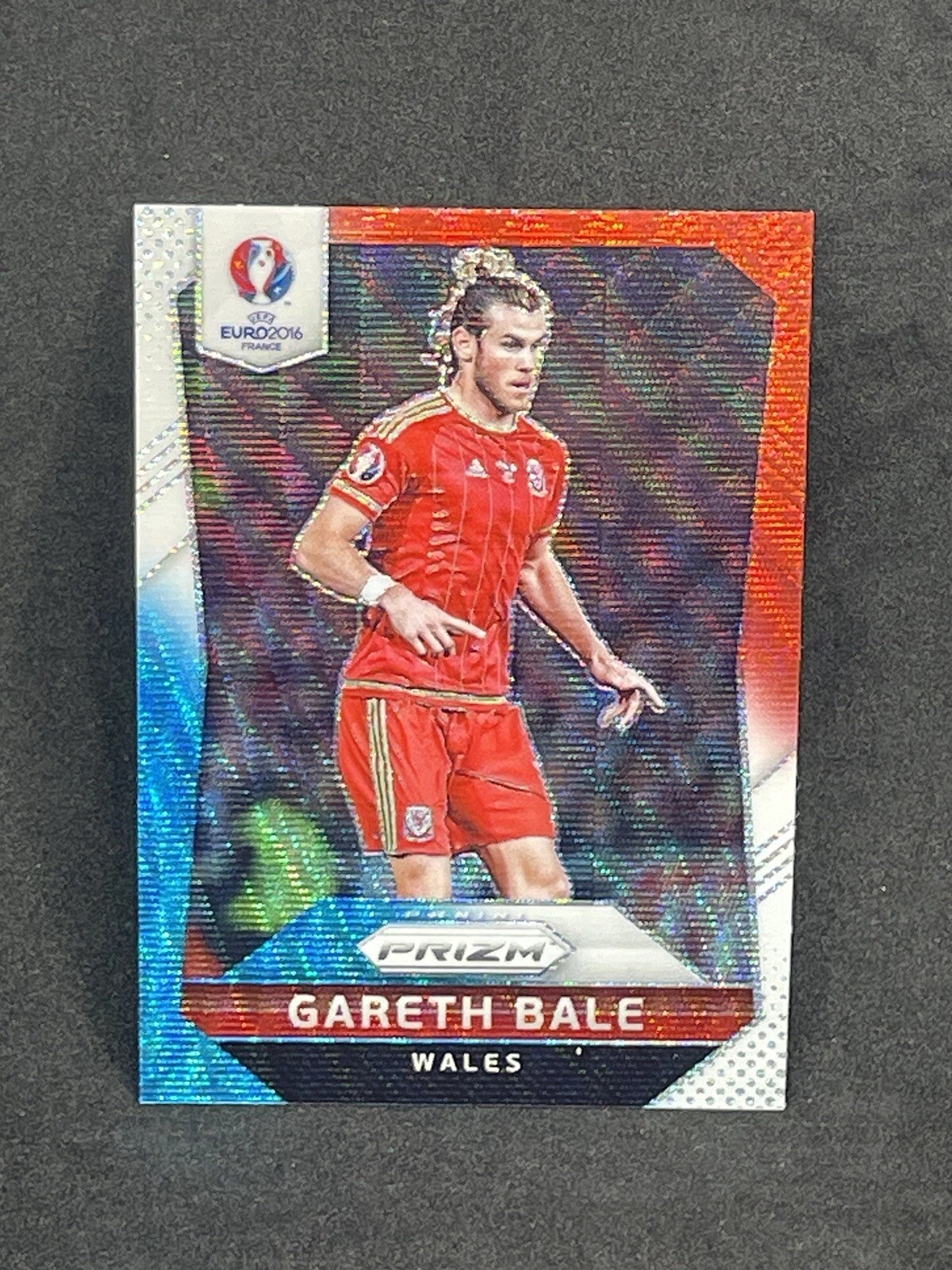 GARETH BALE 2016 PANINI PRIZM EURO CUP RED WHITE BLUE PRIZMS CARD #145