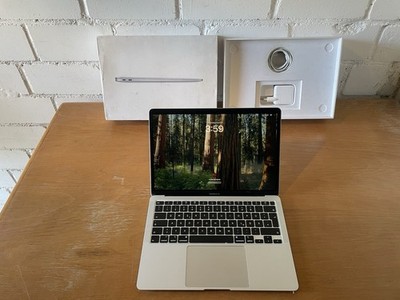 MacBook Air 13  2020 Retina i3 8GB 256GB SSD OVP   sehr wenig genutzt