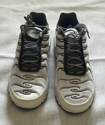 Nike Air Max Plus ''Phantom Neutral Olive'' Sneakers FB9722-001