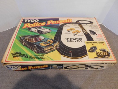Tyco Police Pursuit Race Set With Cars Jump Track Cut-Off Track