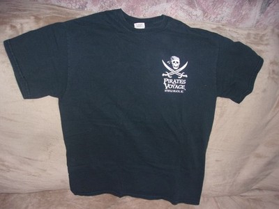 2004 Myrtle Beach PIRATES VOYAGE T-shirt Size Medium 19'' Pit to Pit used