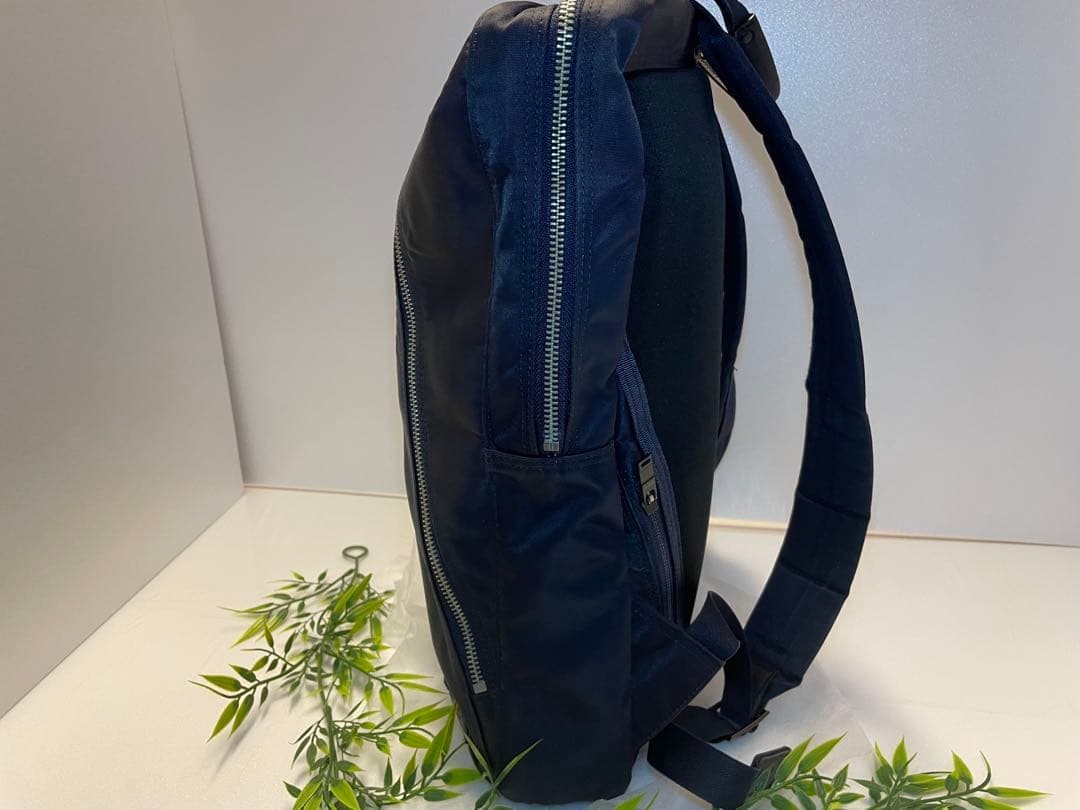 Final reduction! PORTER Backpack/Rucksack Navy Po… - image 2