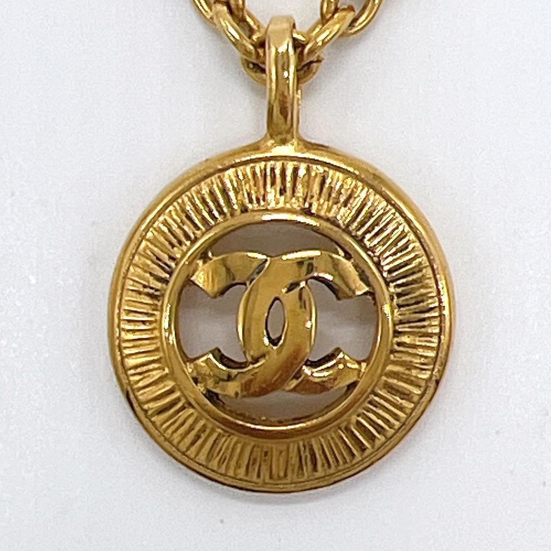 Chanel Cocomark Round Pendant Necklace 3848 GP Silver Used thumbnail 3