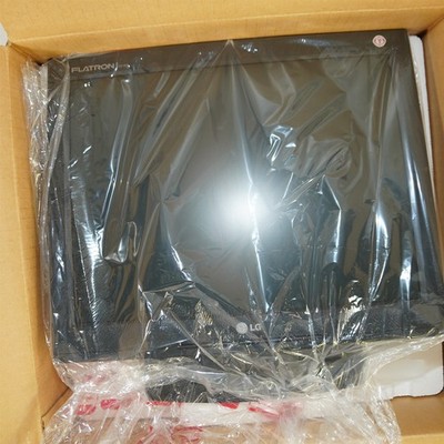 LG Flatron L1515S(K) 15'' 4:3 TFT LCD VGA Monitor Black