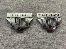 Ford F250 F-250 V10 V-10 Triton Fender Emblem Badge Set Pair 05 06 07 2005-2007 Ford F250 F-250 V10 V-10 Triton Fender Emblem Badge Set Pair 05 06 07 2005-2007