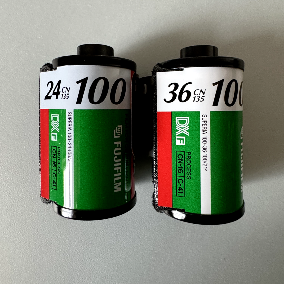 MM様　36 3 FUJI Fujicolor Superia 100/200 ISO 24/36 Exp Fujifilm