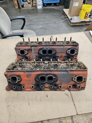 1958 SMALL BLOCK CHEVY 283 CYLINDER HEADS GM # 3748772 58X DATE J