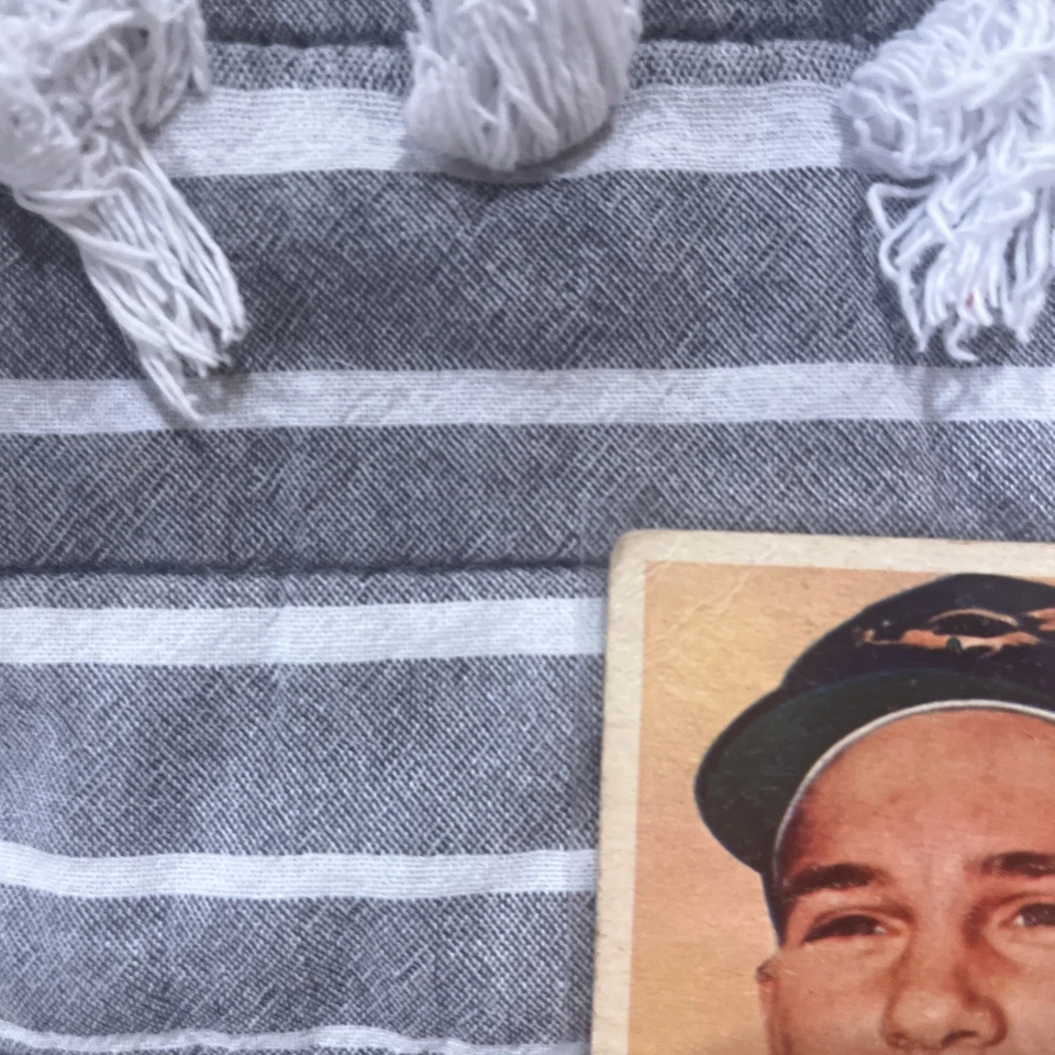 1957 Topps Scarce Series Brooks Robinson #328 (RC) Baltimore Orioles Salón de la fama en muy buena condición Foto 3 de 4