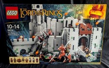LEGO Herr der Ringe   Die Burg von Helms Deep...