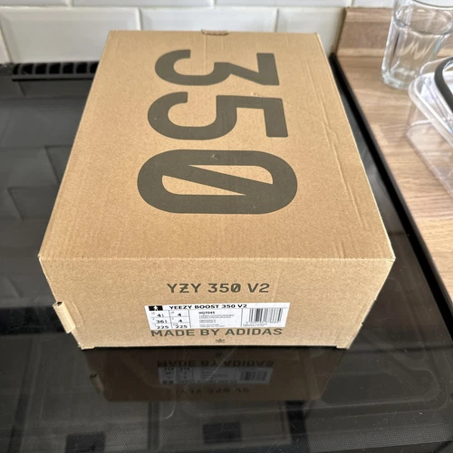 Adidas Yeezy Boost 350 V2 Carbon Beluga UK 4 HQ7045✅