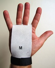 CROSSFIT GRIPS LEATHER PALM PROTECTORS HAND GUARDS GRIPS GLOVE PULL UP 4000+SOLD