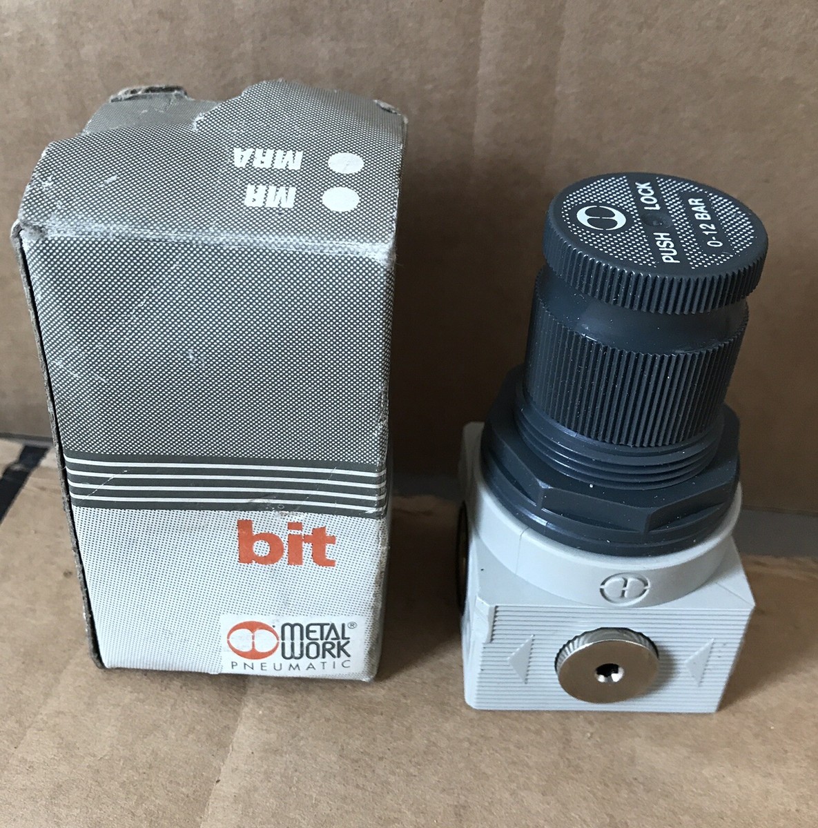 METAL WORK PNEUMATIC 5207004 MR BIT 1/4 0-12 Micro-Regulator 